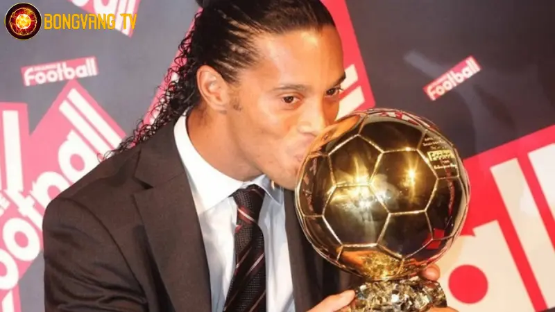 Ronaldinho sinh năm bao nhiêu? 5 khoảnh khắc vàng Ronaldinho